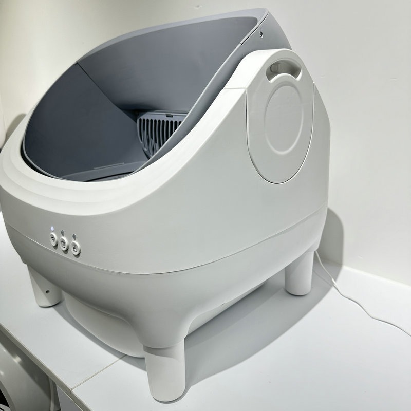 Automatic Smart Cat Litter Box with Deodorizing Function