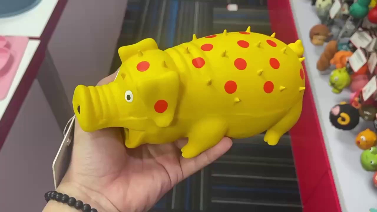 Squeaky Latex Pig Dog Toy for Self-Entertainment