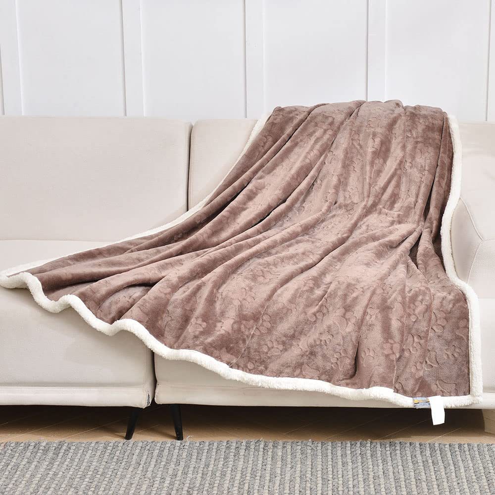 All-Season Flannel Waterproof Pet Mat